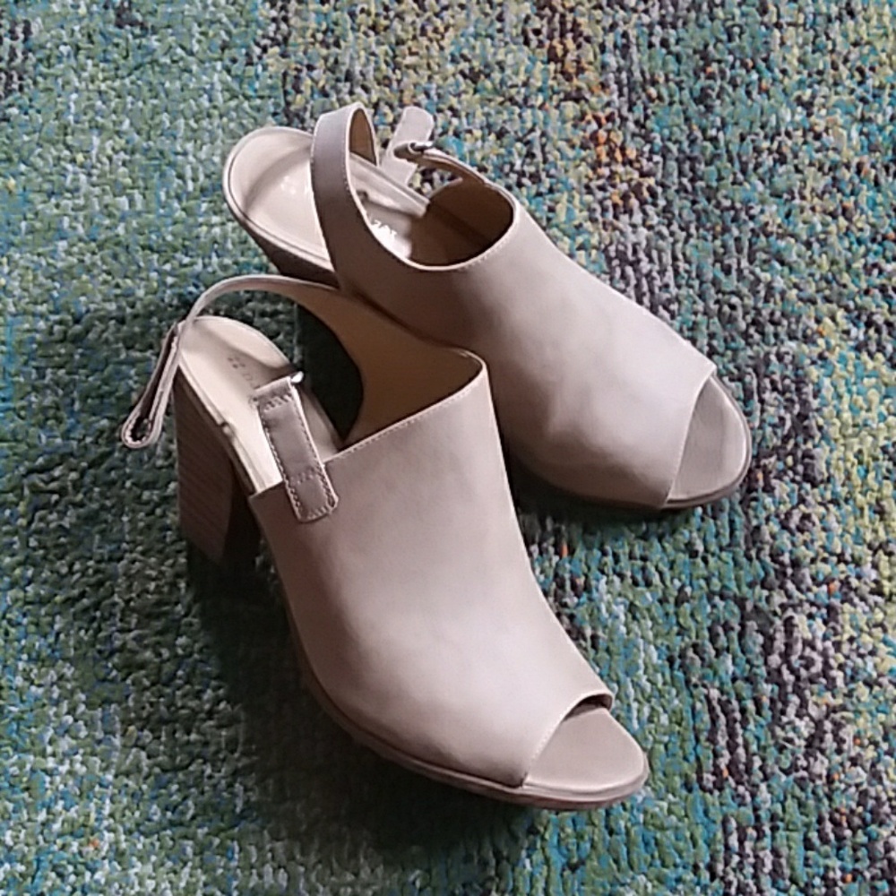 Naturalizer size 8 1/2